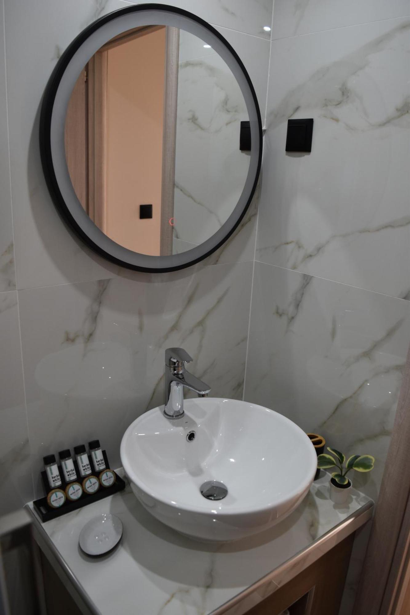 Káto Loutrákion Pnoe Apartments מראה חיצוני תמונה